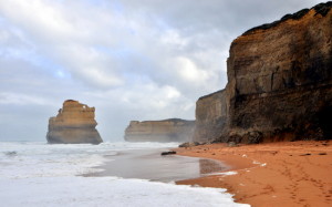Een van de apostels gezien vanaf het strand bij Gibson's steps