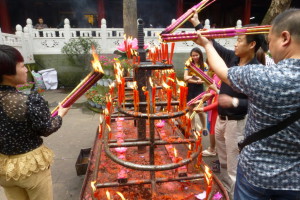 Wierook bij de Lingyun Tempel