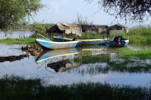 Met kleine bootjes het Chamo lake op