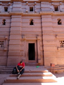 Schoenen uit voor een bezoek aan de Bet Emanuel