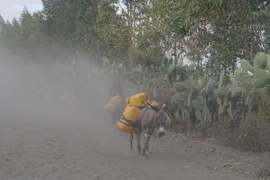 Het stof komt je tegemoet...